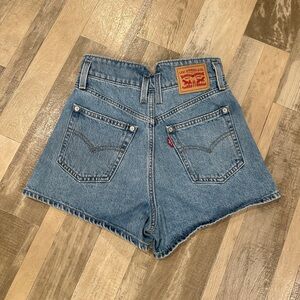 Levi’s Denim High-Waisted Mom Women's Shorts 24